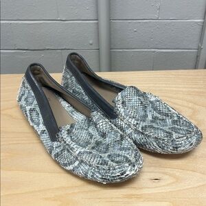 Johnston&Murphy Women's Snake-Print Loafers in Grey and Gold Size 9